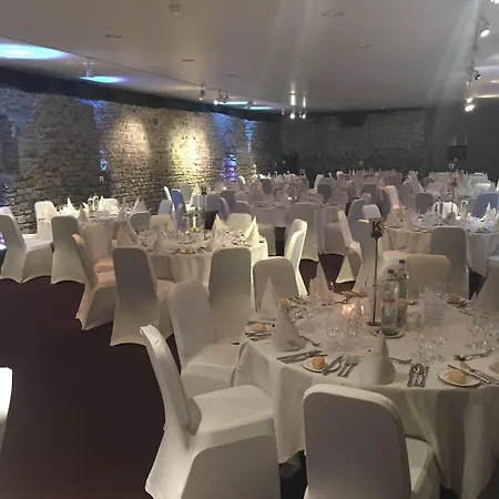 Crowne Plaza By Ihg Hotel