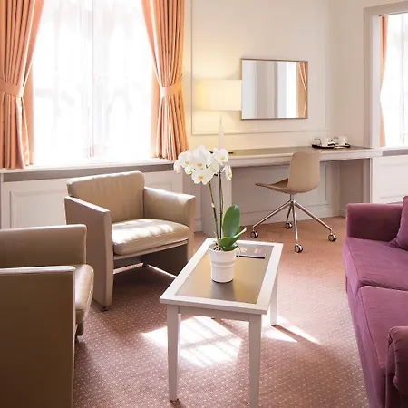 Hotel Crowne Plaza By Ihg 4*