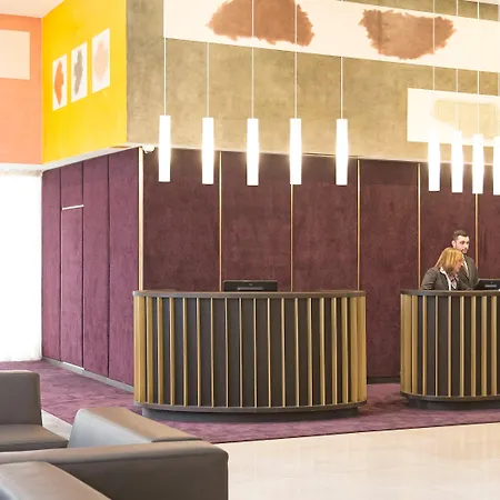 Crowne Plaza By Ihg 4*