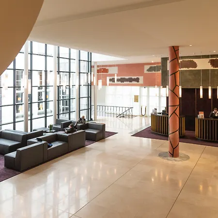 Crowne Plaza By Ihg Hotel 4*