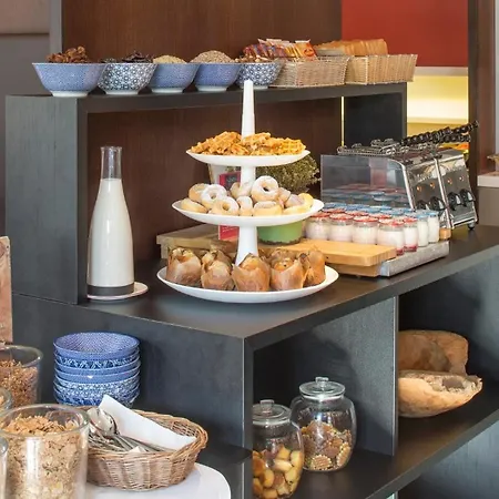 Crowne Plaza By Ihg 4*