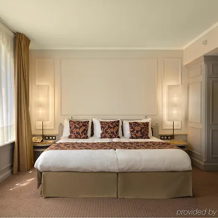 Crowne Plaza By Ihg Hotel